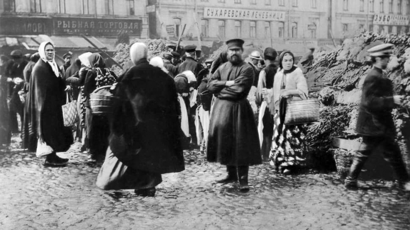 «Он крепко объединился и разоряет страну, как дикарь»